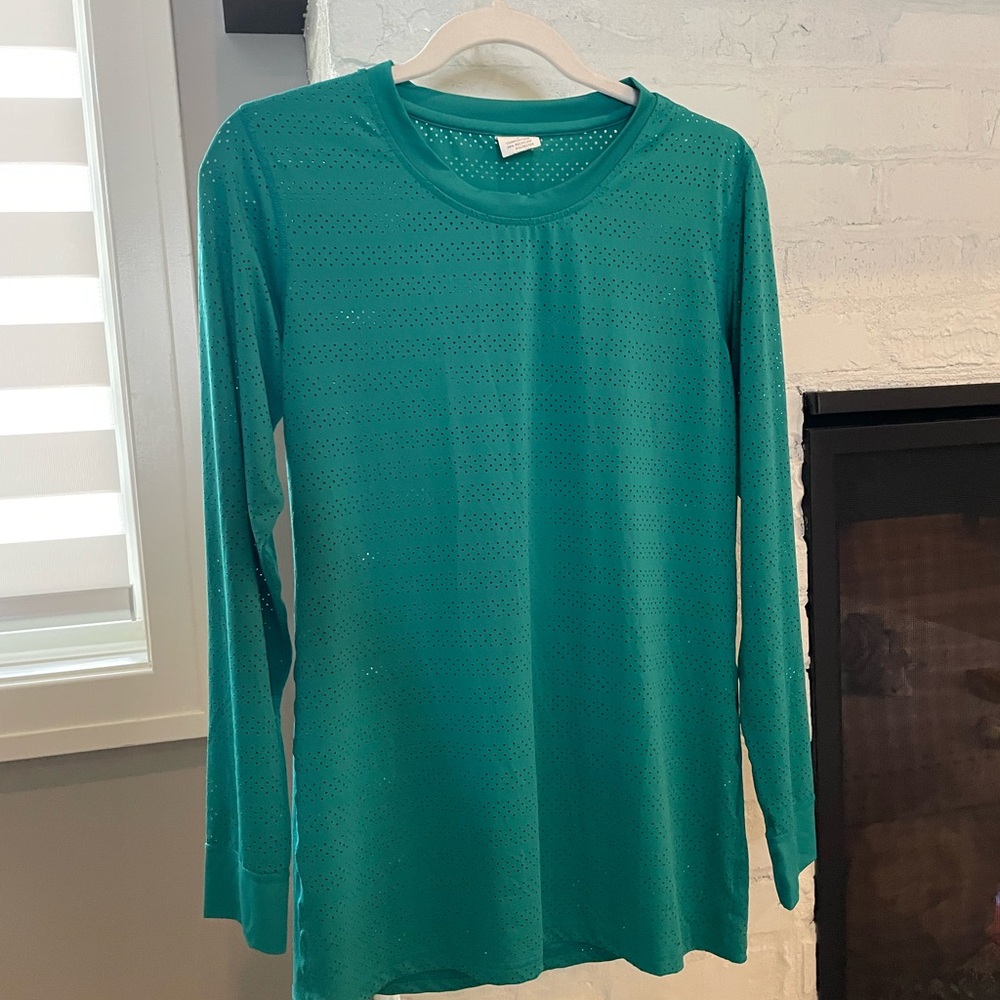 Zyia Active Chill Long-Sleeve Perforated Shirt